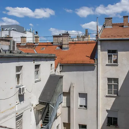 High Light Budapešť