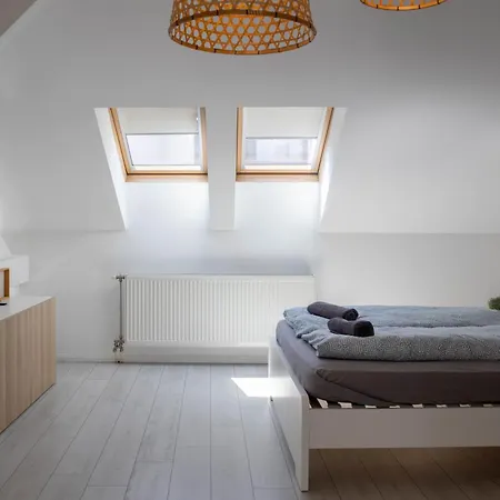 High Light Apartment *