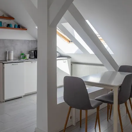 High Light Apartment *